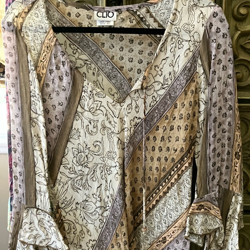 Clio Cream and Taupe Paisley V-Neck Blouse